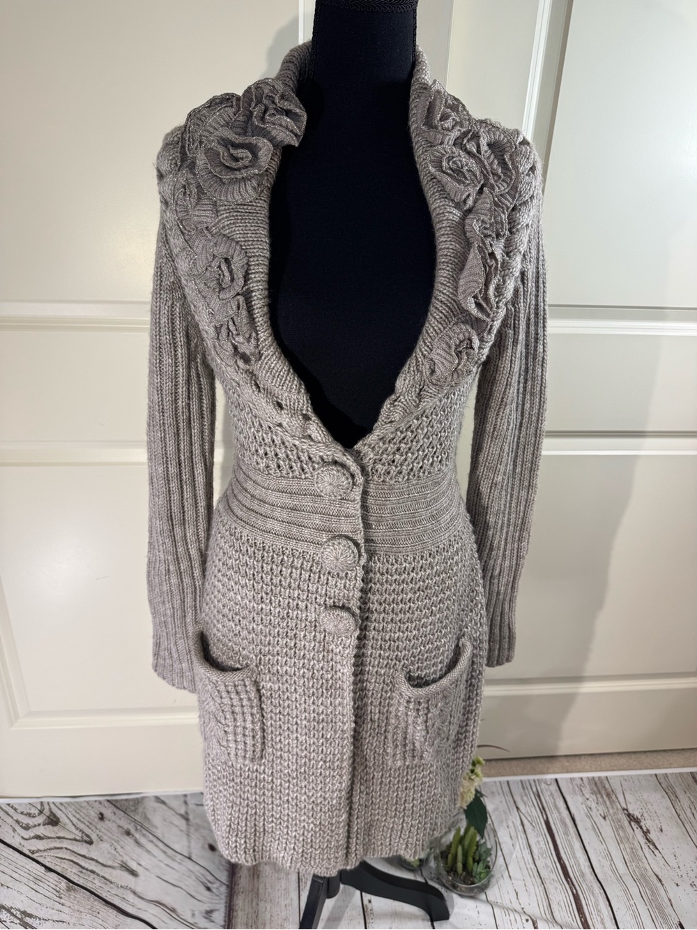 dressbarn Collection Beige Wool Blend Knit Long Cardigan with Rosette Collar Med